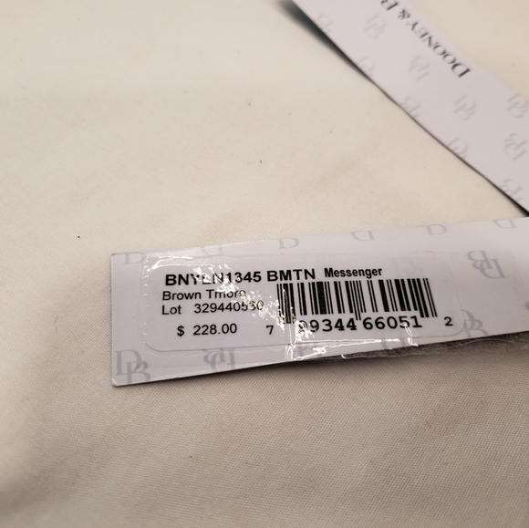 Dooney & Bourke Brown Toronto Messenger bag. NWT - Picture 6 of 16